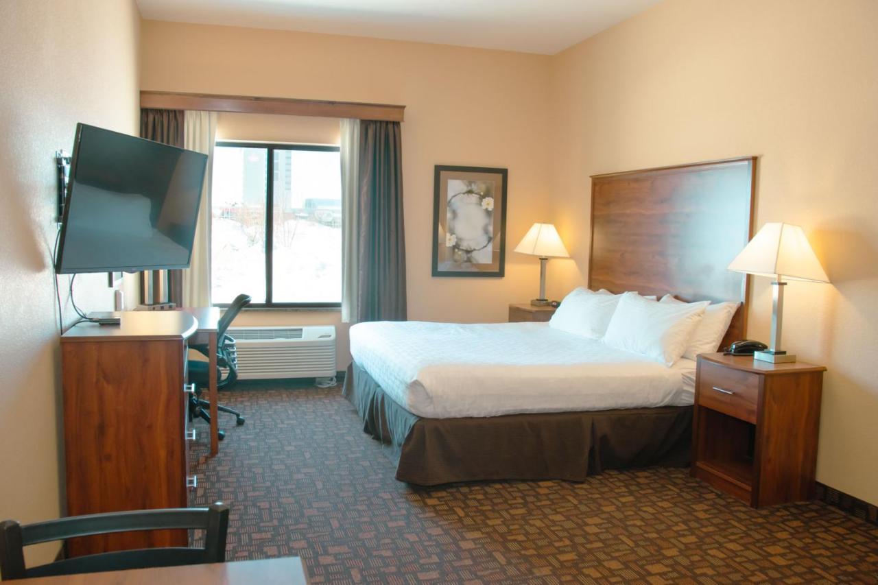 Grand Forks Lodge And Suites Exterior foto